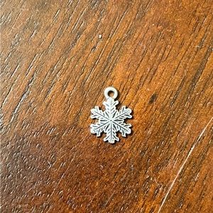 James Avery retired small snowflake charm